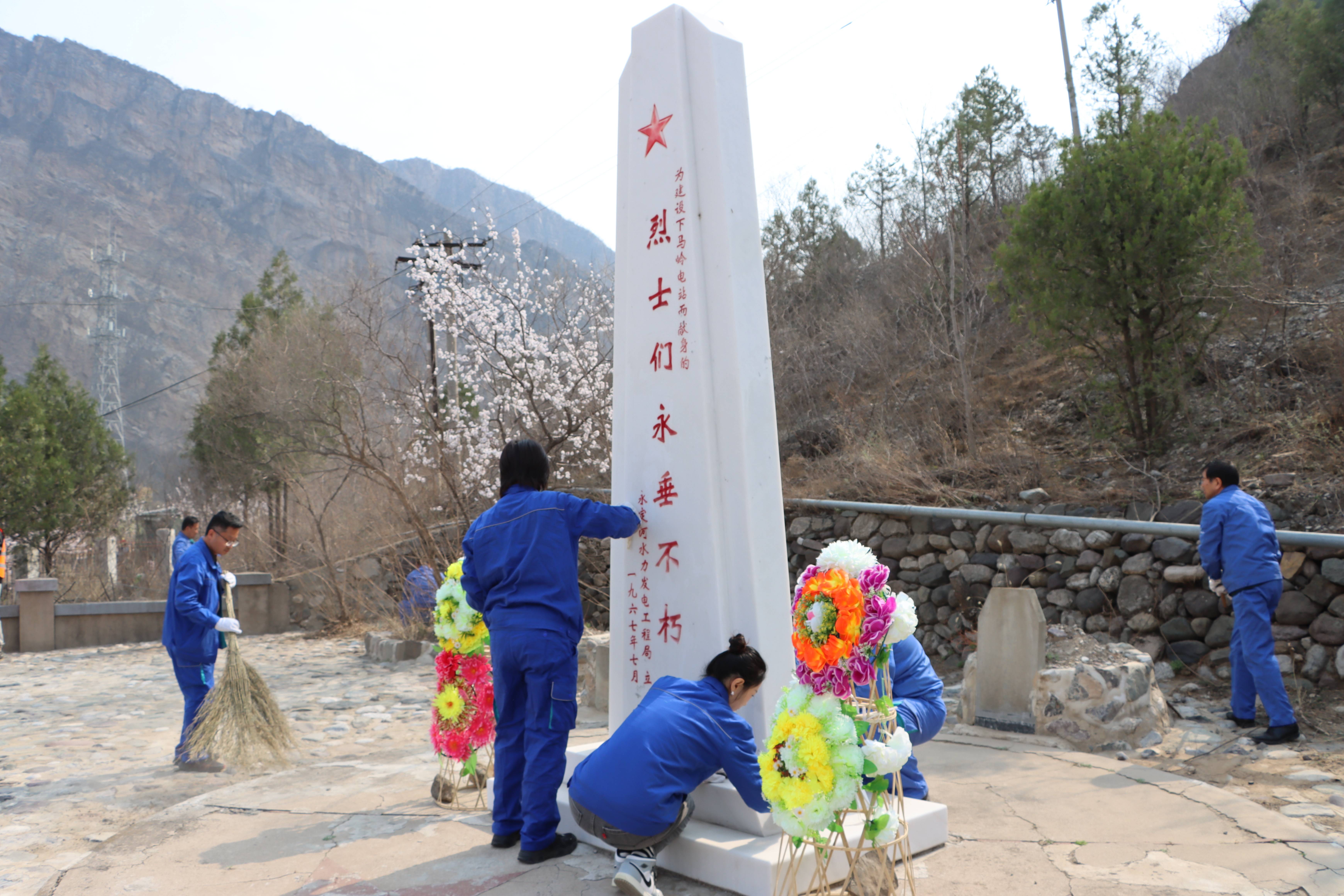 北京运营公司 | 北京地域结合党支部进杏装怀想英烈 砥砺初心”党日共建活动