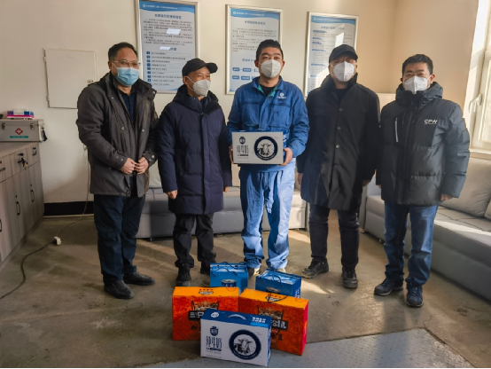 公司重要辅导查抄J9集团山峡段节日运行情况并慰问一线员工